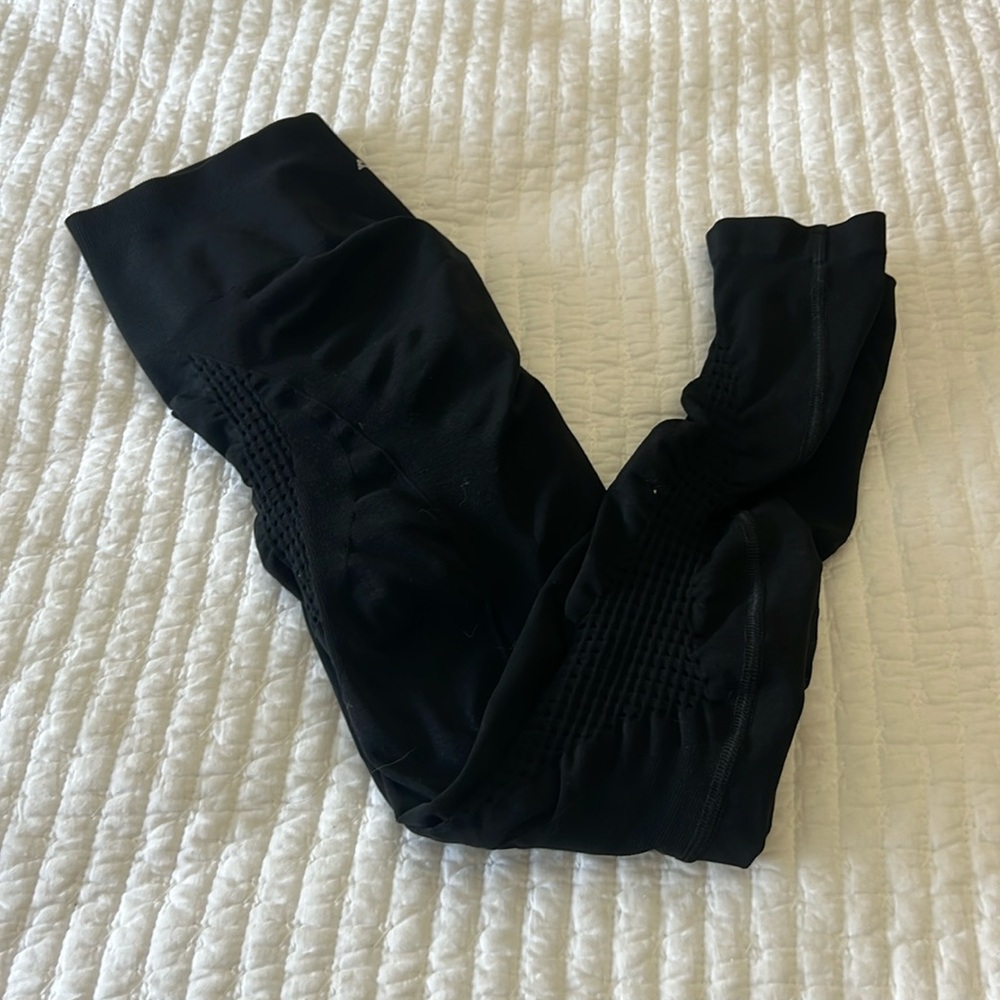 New version of amplify leggings